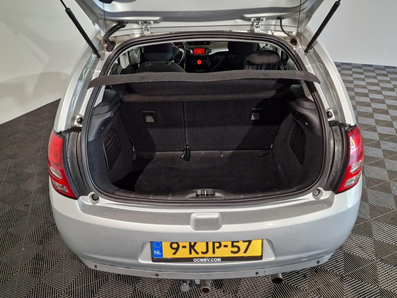 Citroen C3 1.6 Vti | 2012 | 193.593 km | 9-KJP-57 - Hatchback: picture 3 Citroen C3 1.6 Vti | 2012 | 193.593 km | 9-KJP-57 - Hatchback: picture 3