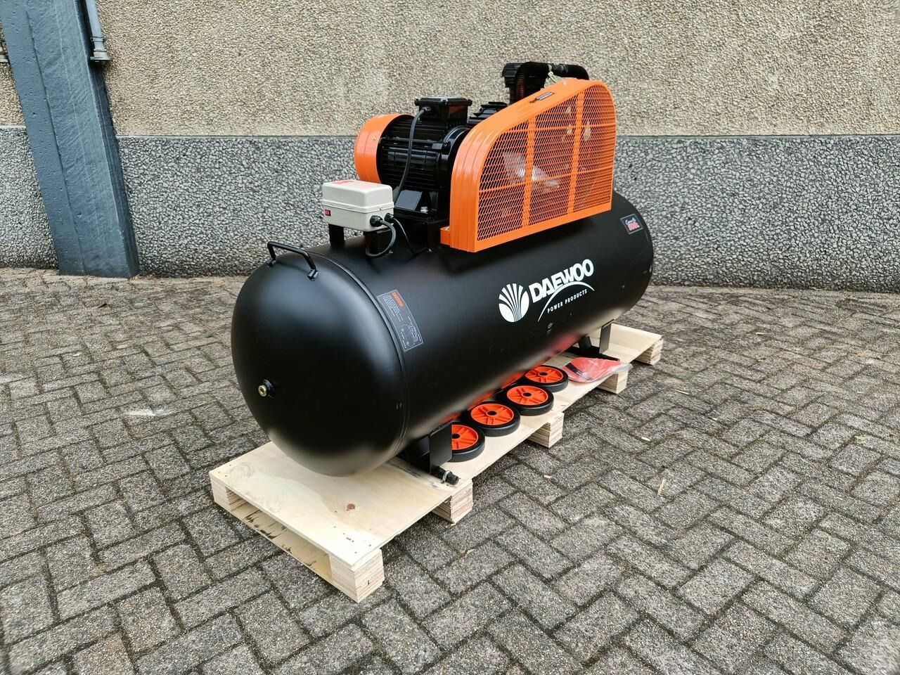 Deawoo DAAX500L Compressor Nieuw - Air compressor: picture 1 Deawoo DAAX500L Compressor Nieuw - Air compressor: picture 1