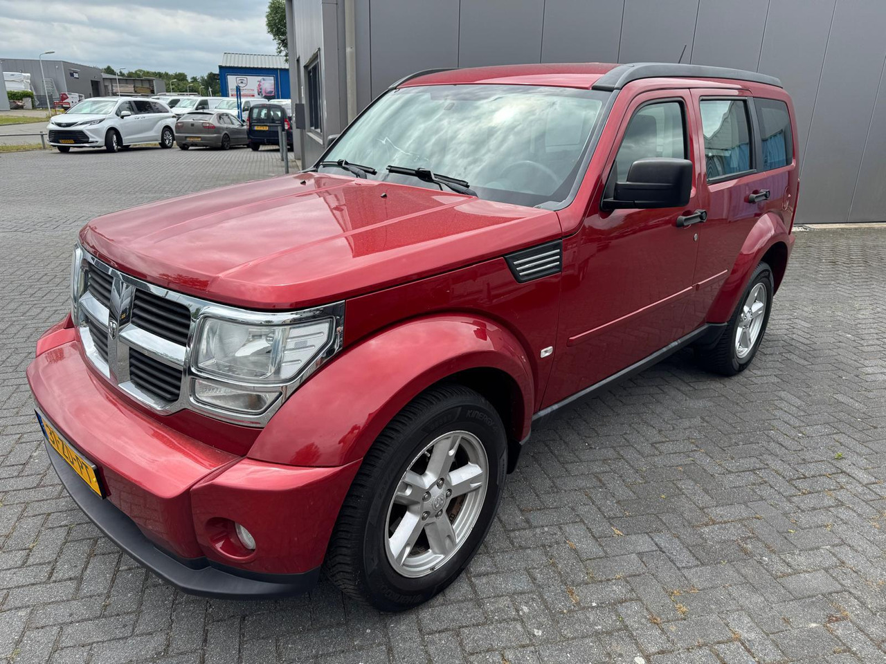 Dodge Nitro 3.7 V6 SXT | 2008 | 209.339 km | 31-ZD-PT - SUV: picture 1 Dodge Nitro 3.7 V6 SXT | 2008 | 209.339 km | 31-ZD-PT - SUV: picture 1