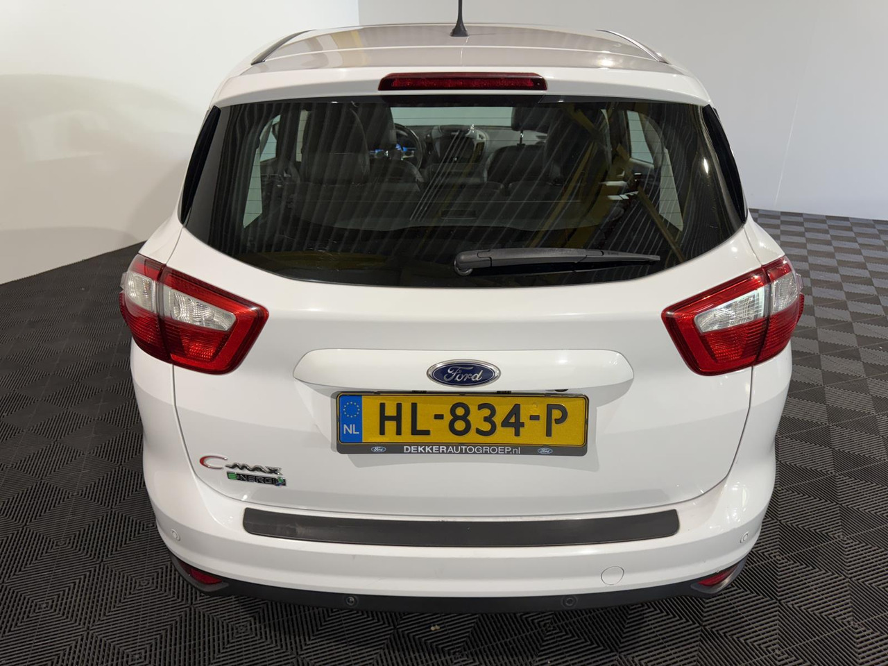 Ford C-Max 2.0 Plug-in Hybrid Titanium Plus | HL-834-P - Car: picture 2 Ford C-Max 2.0 Plug-in Hybrid Titanium Plus | HL-834-P - Car: picture 2