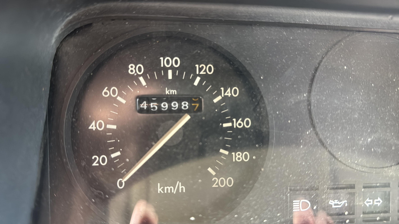 Ford Transit | Kampeerauto | Diesel E190DEF | 1994 | 45.998 km | HTRP53 | Geen oordeel - Car: picture 4 Ford Transit | Kampeerauto | Diesel E190DEF | 1994 | 45.998 km | HTRP53 | Geen oordeel - Car: picture 4