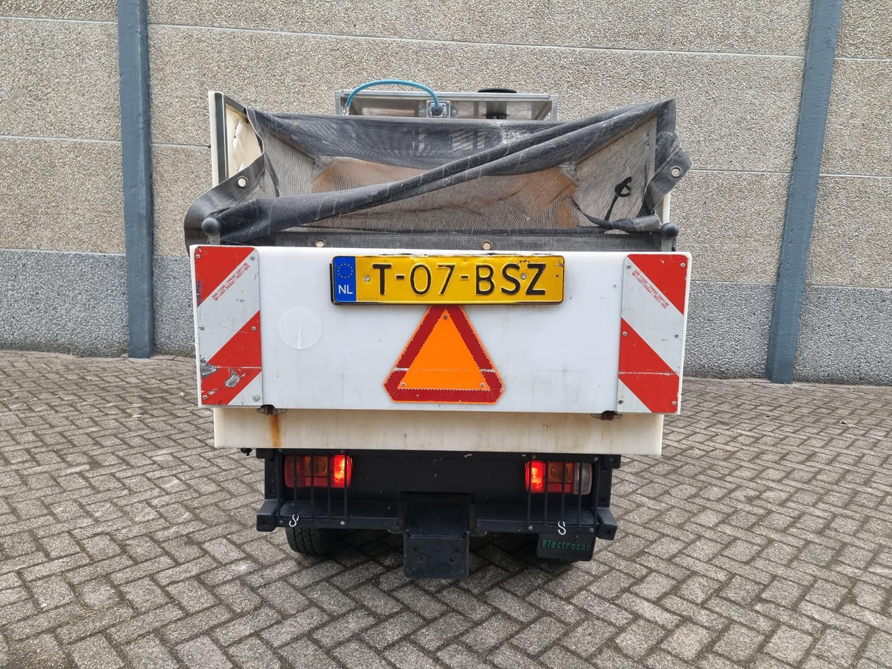 Goupil G3 Kipper met Hogedrukreiniger T-07-BSZ - Golf cart: picture 3 Goupil G3 Kipper met Hogedrukreiniger T-07-BSZ - Golf cart: picture 3