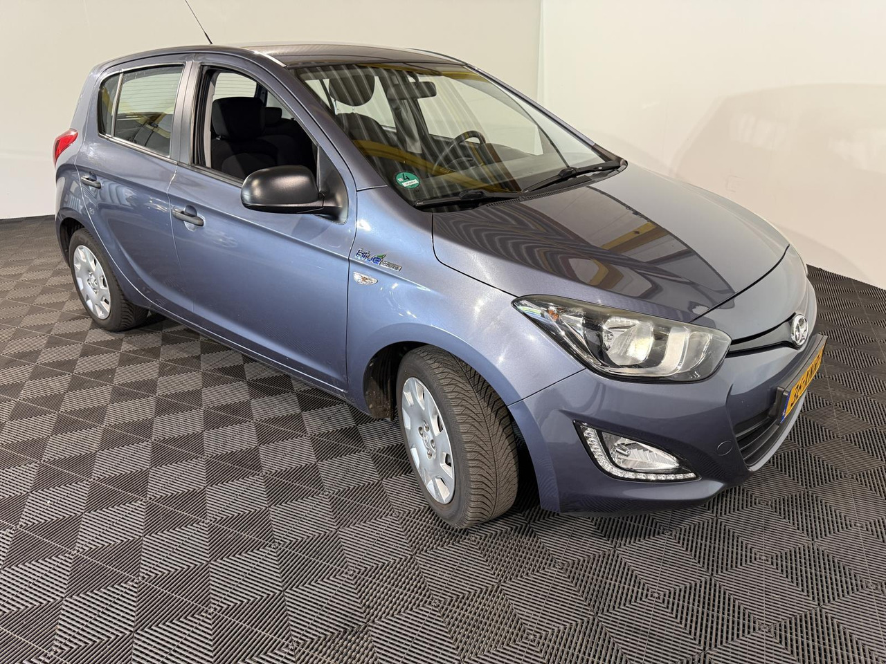 Hyundai i20 1.2i Business Edition | 2012 | 167.712 km | 36-XNR-1 - Hatchback: picture 3 Hyundai i20 1.2i Business Edition | 2012 | 167.712 km | 36-XNR-1 - Hatchback: picture 3