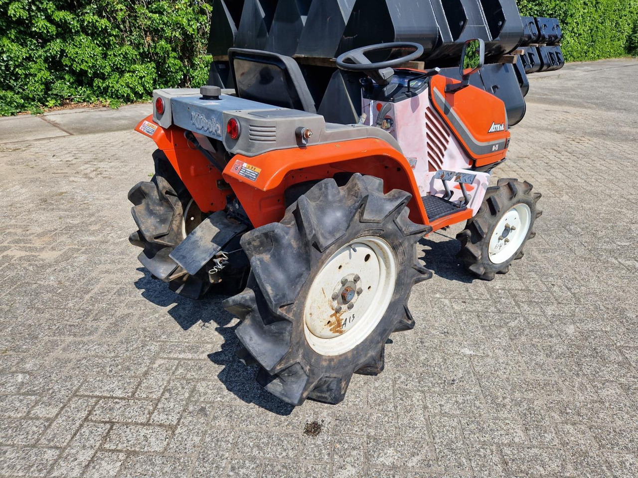 Kubota Aste A15 Minitractor - Farm tractor: picture 3 Kubota Aste A15 Minitractor - Farm tractor: picture 3
