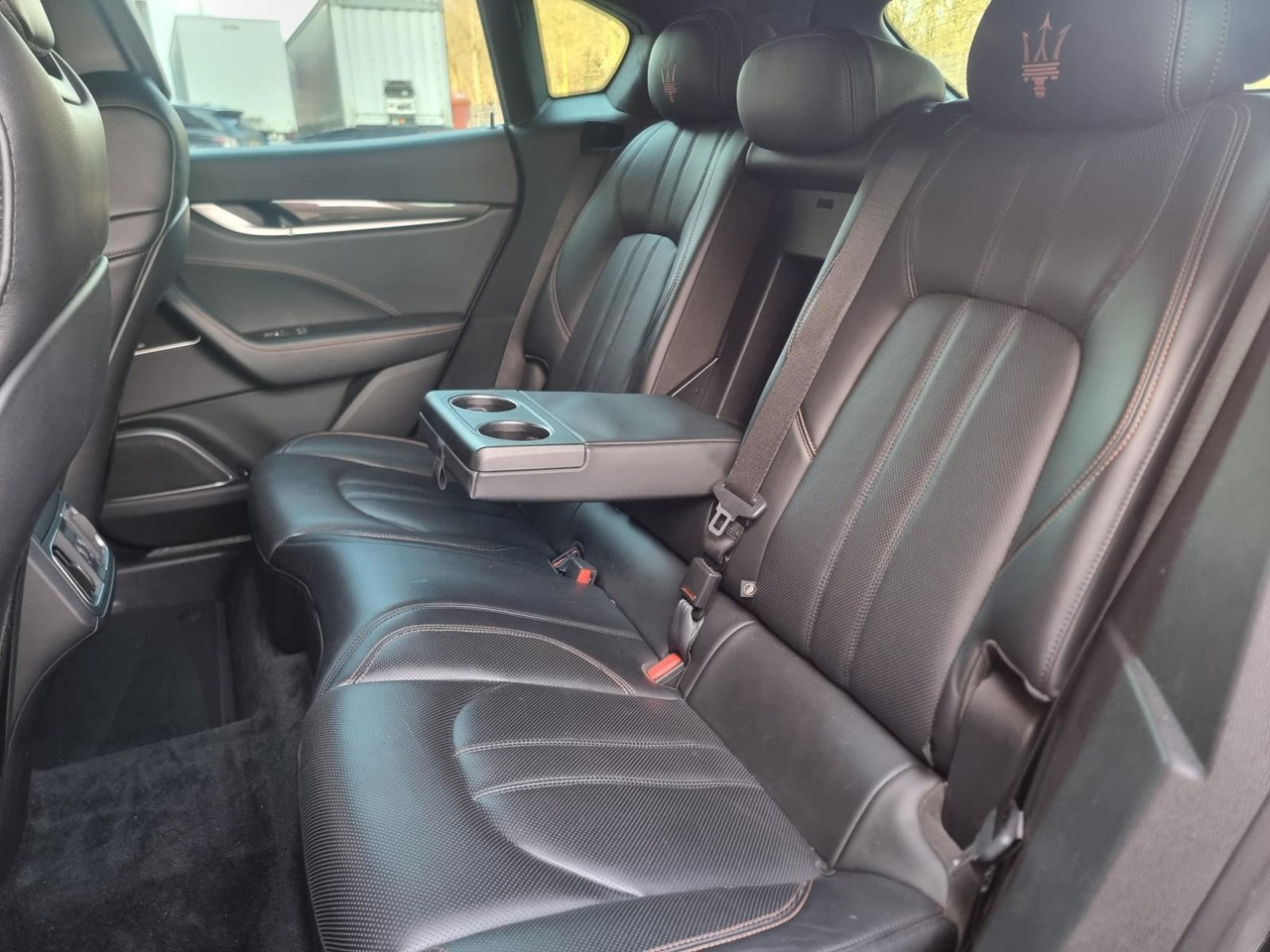 Maserati Levante Q4 3.0D V6 AWD 2017 193.519 km ZN-610-D - SUV: picture 3 Maserati Levante Q4 3.0D V6 AWD 2017 193.519 km ZN-610-D - SUV: picture 3