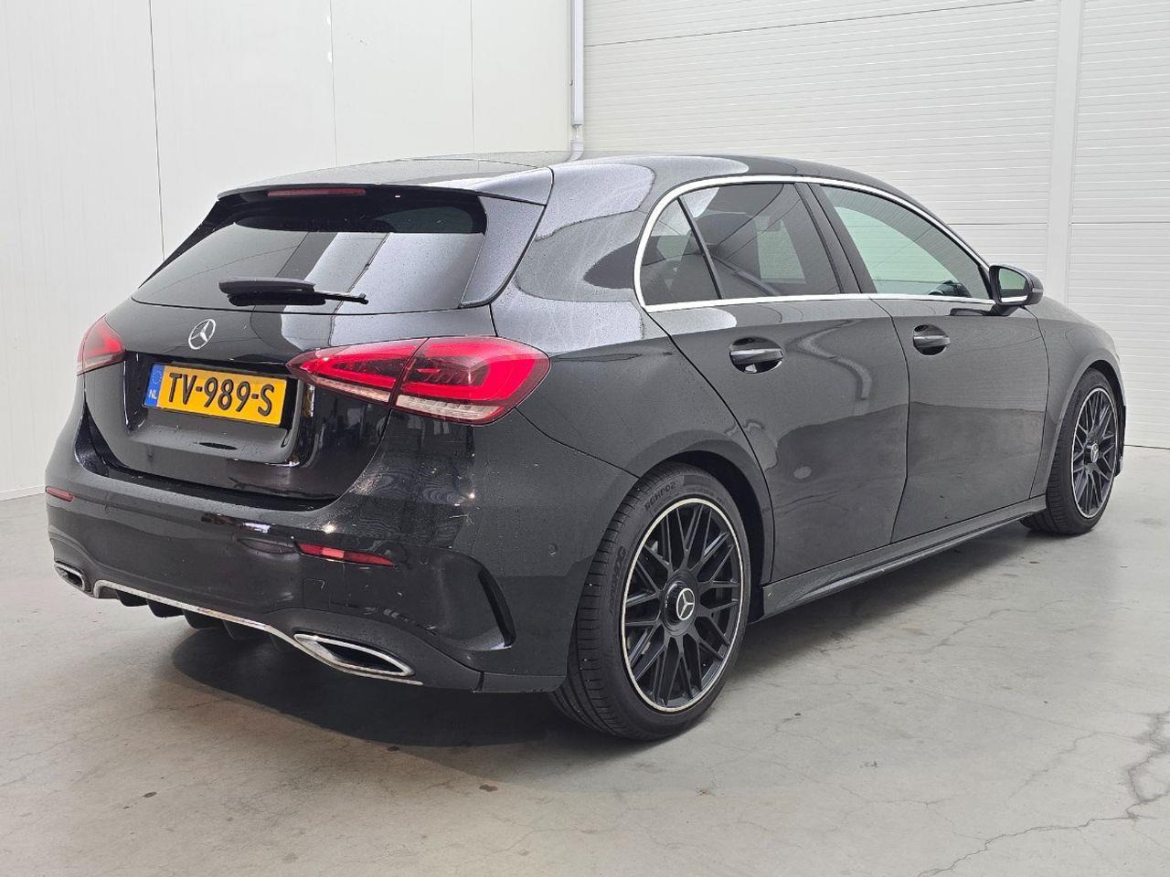 Mercedes - Benz A - klasse 180 d Business Solution AMG | 2018 | 218.074 km | TV989S | NAP: Logisch - Hatchback: picture 4 Mercedes - Benz A - klasse 180 d Business Solution AMG | 2018 | 218.074 km | TV989S | NAP: Logisch - Hatchback: picture 4