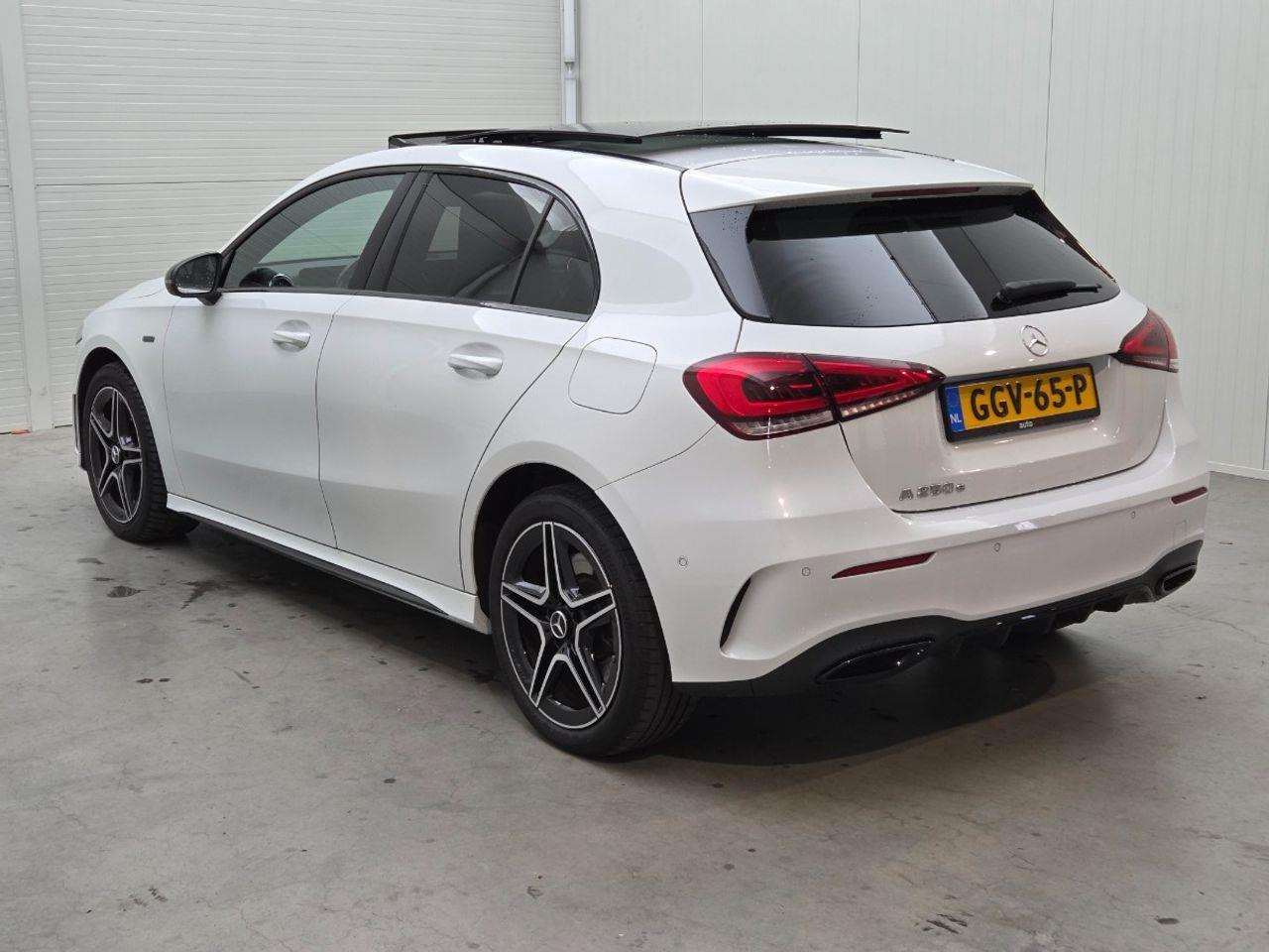 Mercedes - Benz A - klasse 250 e Premium Plus | 2021 | 82.548 km | GGV65P | NAP: Geen oordeel - Hatchback: picture 3 Mercedes - Benz A - klasse 250 e Premium Plus | 2021 | 82.548 km | GGV65P | NAP: Geen oordeel - Hatchback: picture 3