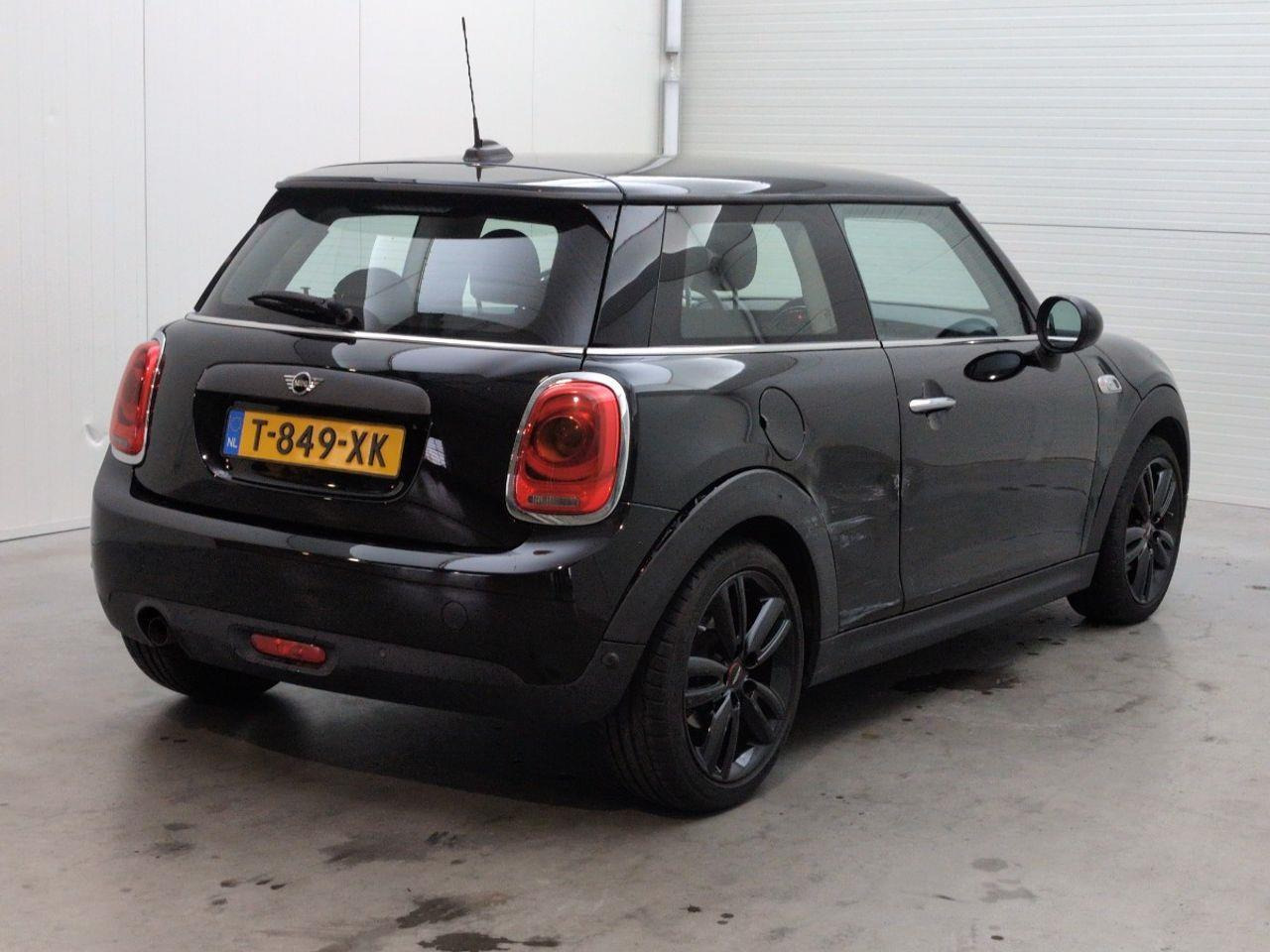 Mini Mini 1.5 One Salt | 2018 | 65.360 km | T849XK | NAP: Geen oordeel - Hatchback: picture 4 Mini Mini 1.5 One Salt | 2018 | 65.360 km | T849XK | NAP: Geen oordeel - Hatchback: picture 4