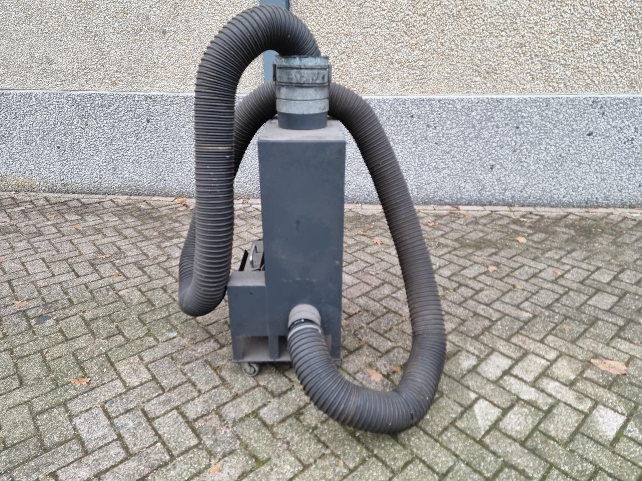 NBT SC-Truck Roetmeter met Slangen - Workshop equipment: picture 1 NBT SC-Truck Roetmeter met Slangen - Workshop equipment: picture 1