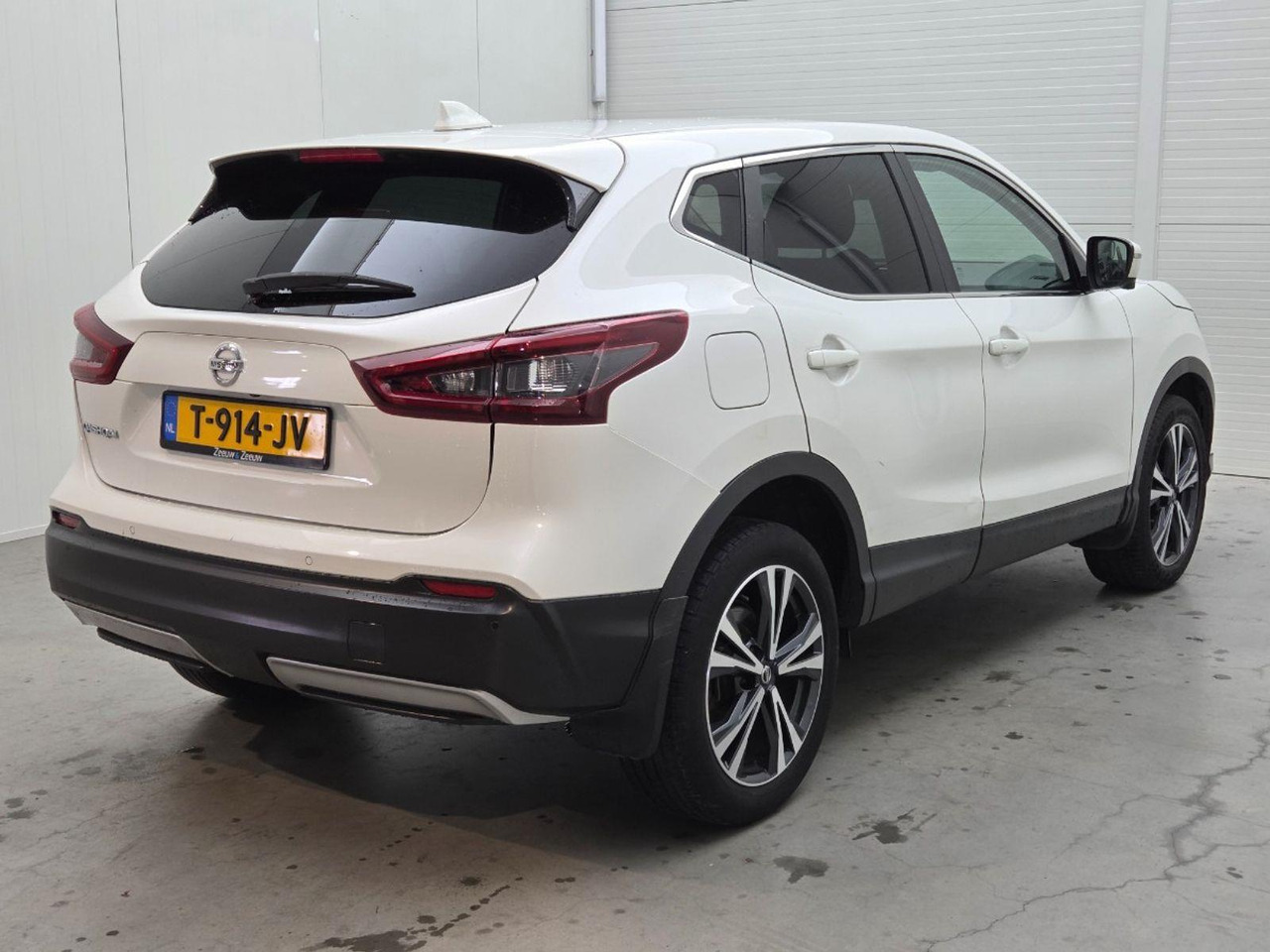Nissan Qashqai 1.3 DIG - T Acenta | 2020 | 136.596 km | Automaat | T914JV | NAP: Geen oordeel - SUV: picture 4 Nissan Qashqai 1.3 DIG - T Acenta | 2020 | 136.596 km | Automaat | T914JV | NAP: Geen oordeel - SUV: picture 4