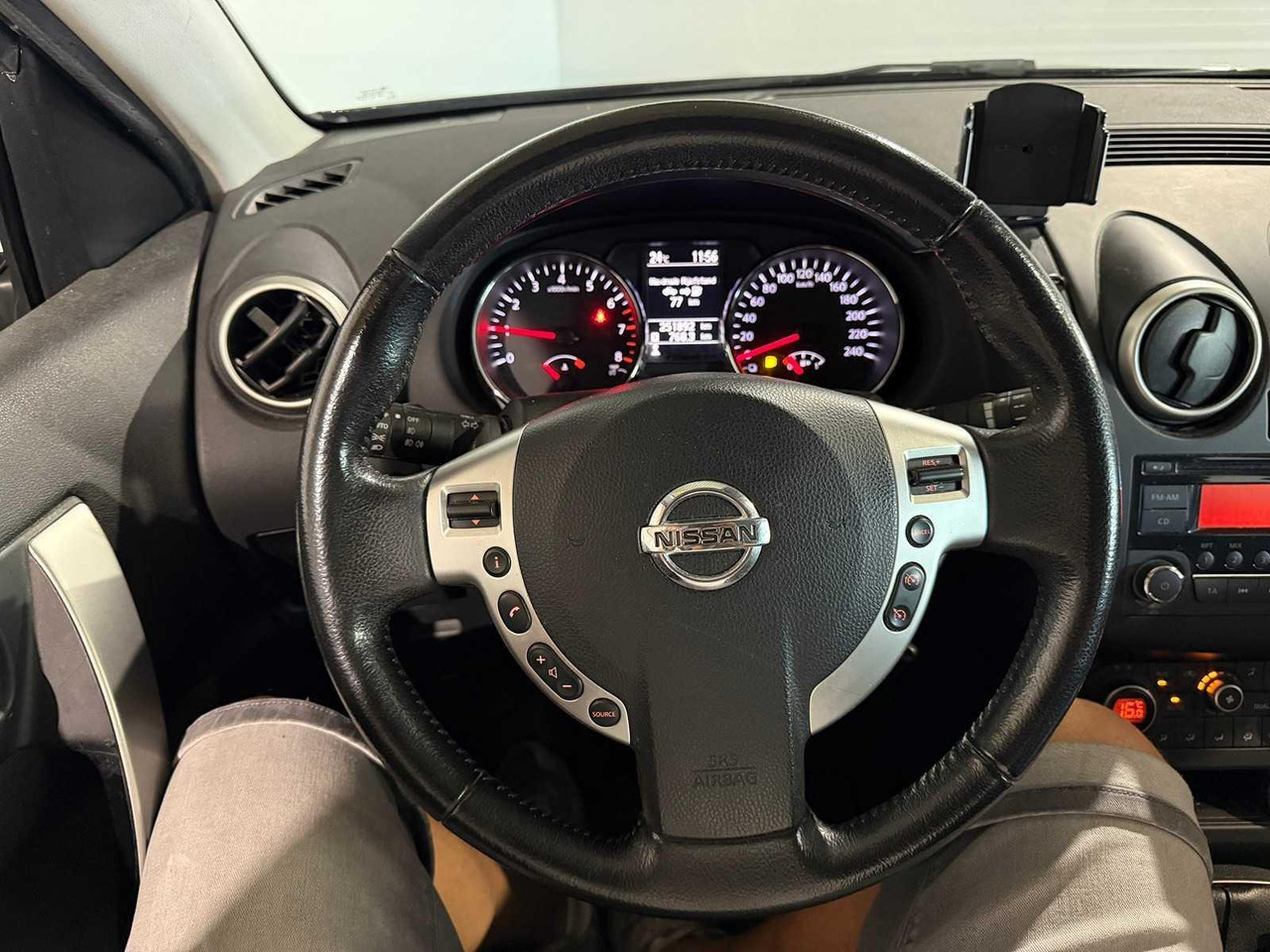Nissan Qashqai 1.6 Acenta | 2012 | 251.892 km | 35-SXZ-7 - SUV: picture 4 Nissan Qashqai 1.6 Acenta | 2012 | 251.892 km | 35-SXZ-7 - SUV: picture 4