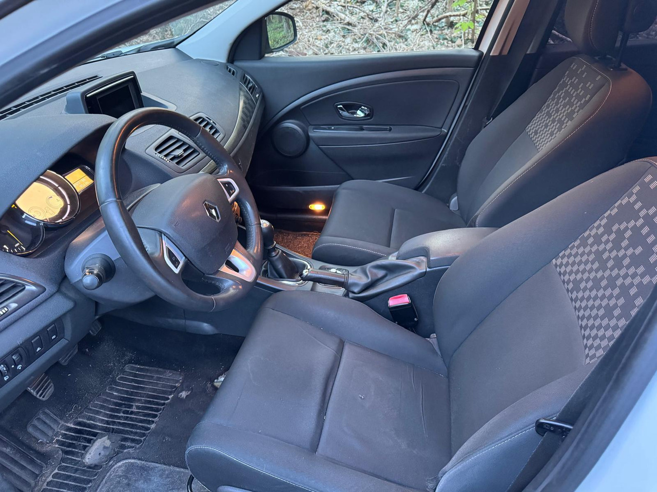 Renault Mégane VAN 1.5 dCi Expression S&S 3-VXT-68 362.786 km - Other machinery: picture 5 Renault Mégane VAN 1.5 dCi Expression S&S 3-VXT-68 362.786 km - Other machinery: picture 5