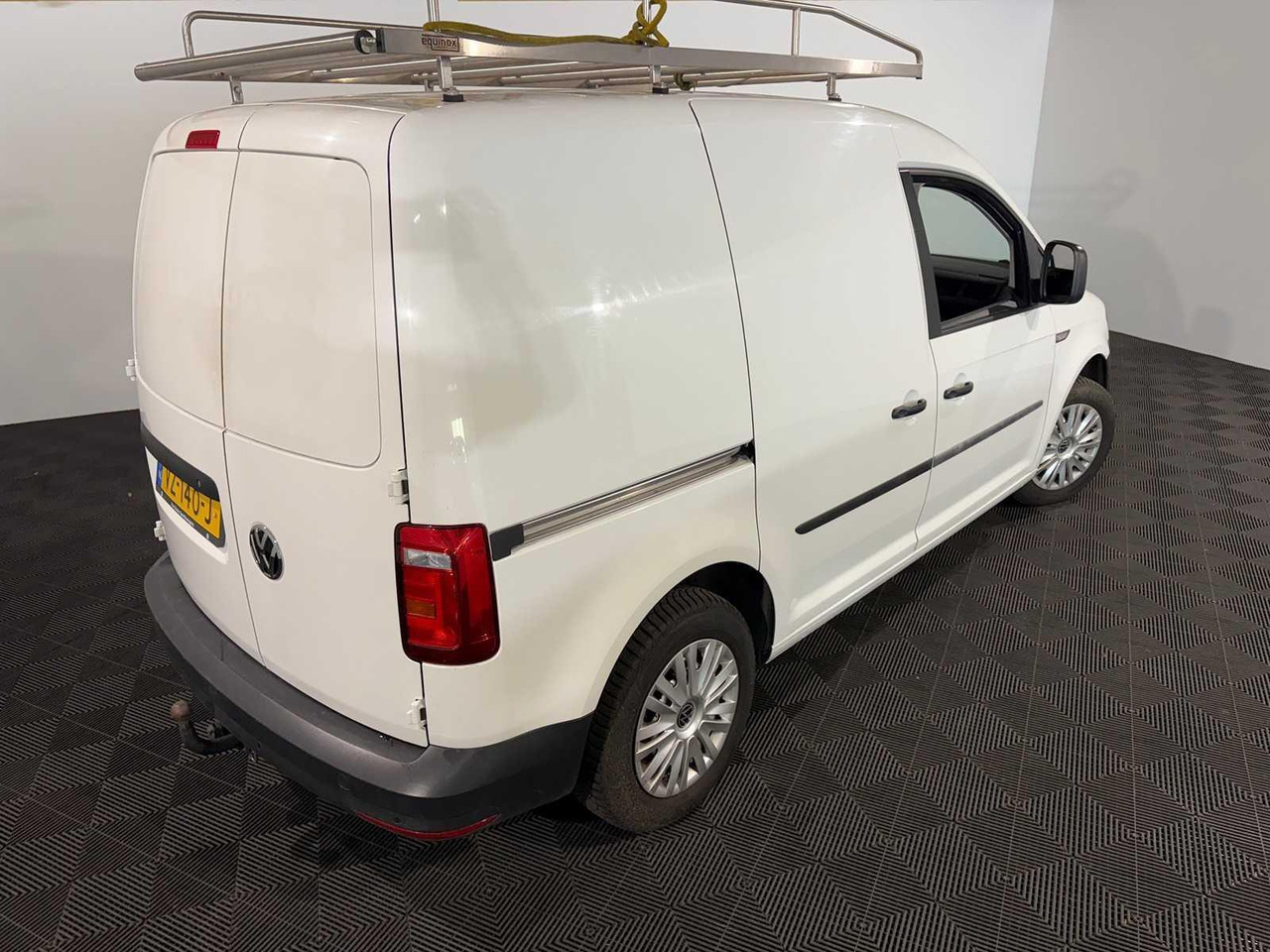 Volkswagen Caddy 2.0 TDI L1H1 BMT Comfortline VZ-140-J 169.307 km - Other machinery: picture 4 Volkswagen Caddy 2.0 TDI L1H1 BMT Comfortline VZ-140-J 169.307 km - Other machinery: picture 4
