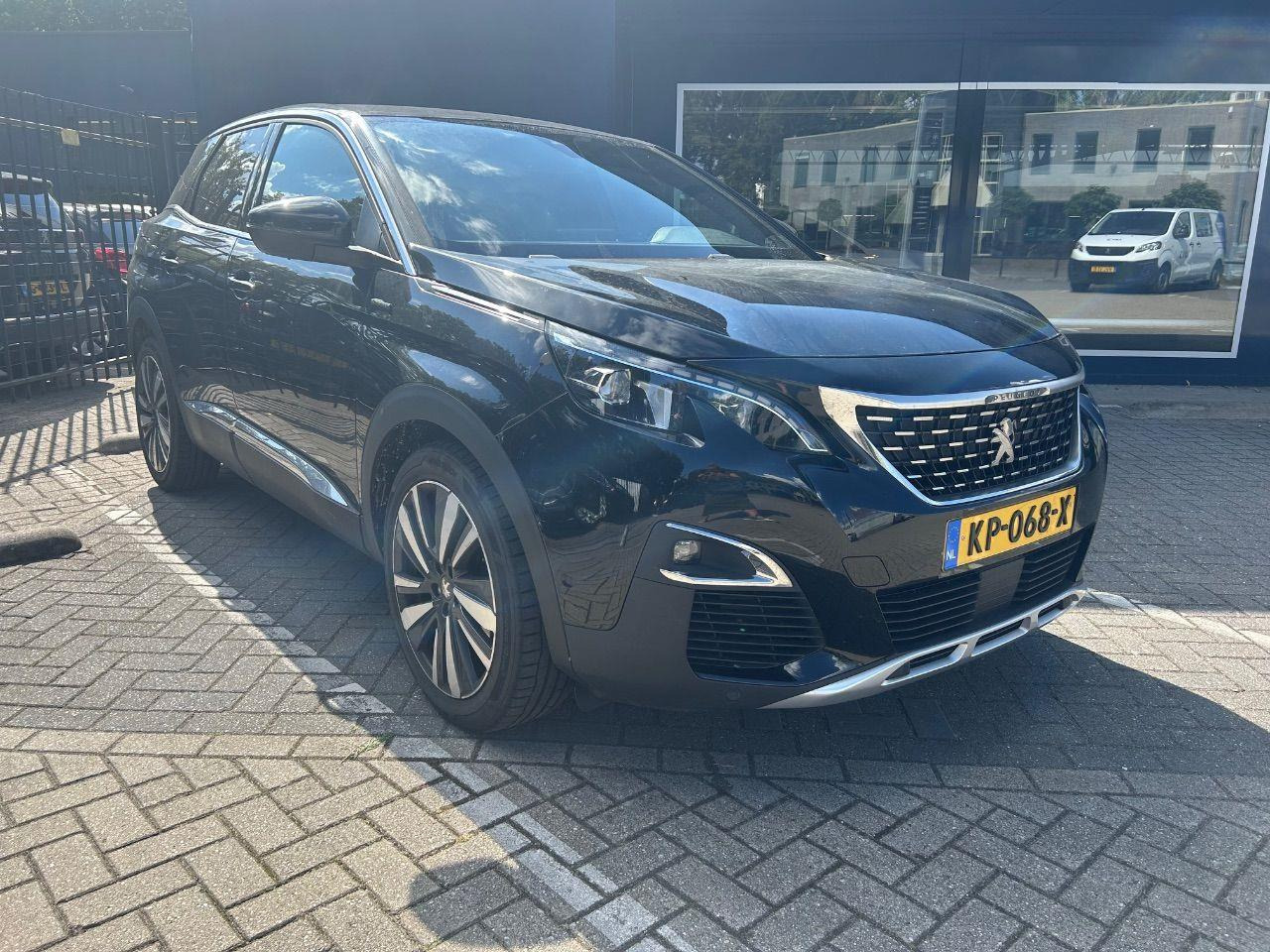 Peugeot 3008 1.2 PureTech GT Line | 2016 | 138.657 km | KP068X | NAP: Logisch - SUV: picture 2 Peugeot 3008 1.2 PureTech GT Line | 2016 | 138.657 km | KP068X | NAP: Logisch - SUV: picture 2