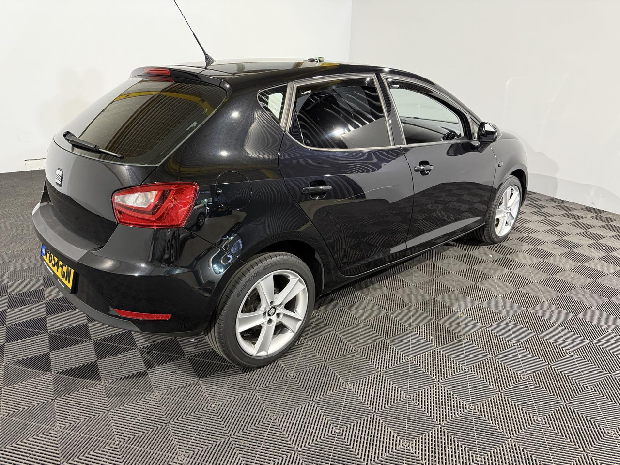 SEAT | Ibiza | 1.2 Style | 2012 | 175.317 km | N654GN | Geen oordeel - Hatchback: picture 3 SEAT | Ibiza | 1.2 Style | 2012 | 175.317 km | N654GN | Geen oordeel - Hatchback: picture 3