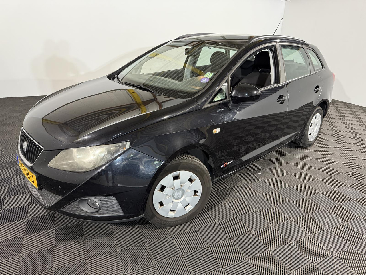 SEAT | Ibiza ST | 1.2 Style | 2012 | 192.313 km | HZ118J | Geen oordeel - Car: picture 1 SEAT | Ibiza ST | 1.2 Style | 2012 | 192.313 km | HZ118J | Geen oordeel - Car: picture 1