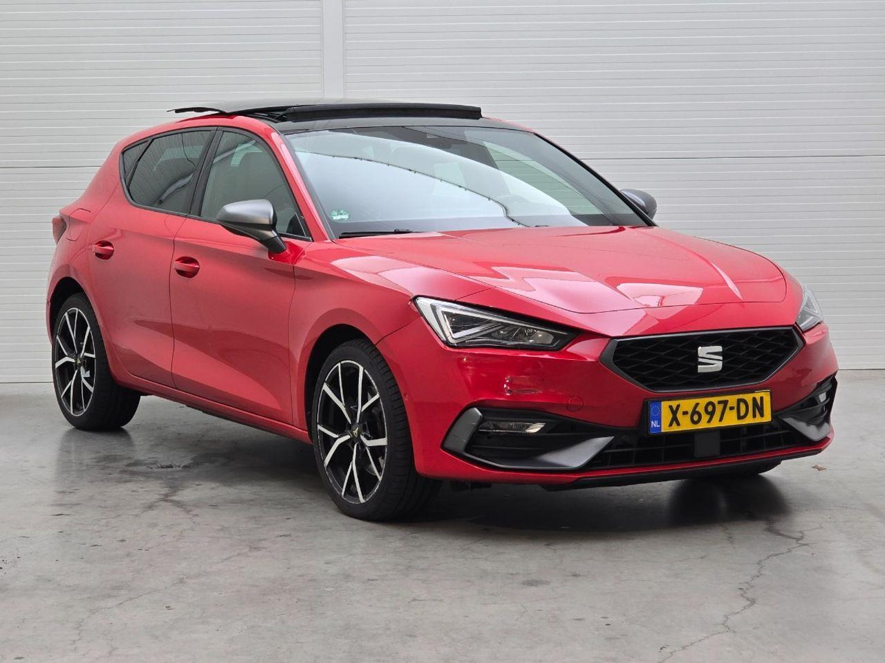 SEAT Leon 1.4 TSI eHybrid PHEV FR | 2020 | 104.874 km | X697DN | NAP: Geen oordeel - Hatchback: picture 2 SEAT Leon 1.4 TSI eHybrid PHEV FR | 2020 | 104.874 km | X697DN | NAP: Geen oordeel - Hatchback: picture 2