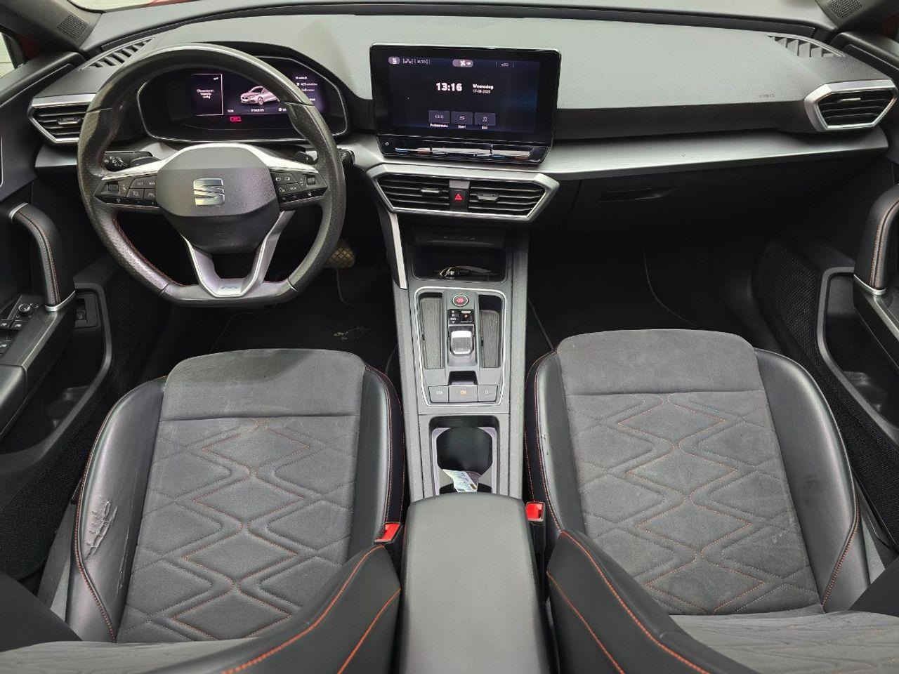SEAT Leon 1.4 TSI eHybrid PHEV FR | 2020 | 104.874 km | X697DN | NAP: Geen oordeel - Hatchback: picture 5 SEAT Leon 1.4 TSI eHybrid PHEV FR | 2020 | 104.874 km | X697DN | NAP: Geen oordeel - Hatchback: picture 5