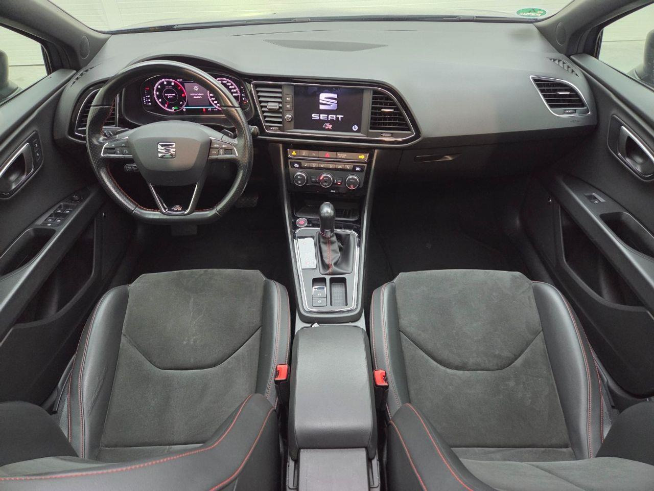SEAT Leon ST 1.5 TSI FR Ultimate Edition Black Automaat | 2020 | 171.054 km | X828ZB | NAP: Geen oordeel - Car: picture 5 SEAT Leon ST 1.5 TSI FR Ultimate Edition Black Automaat | 2020 | 171.054 km | X828ZB | NAP: Geen oordeel - Car: picture 5