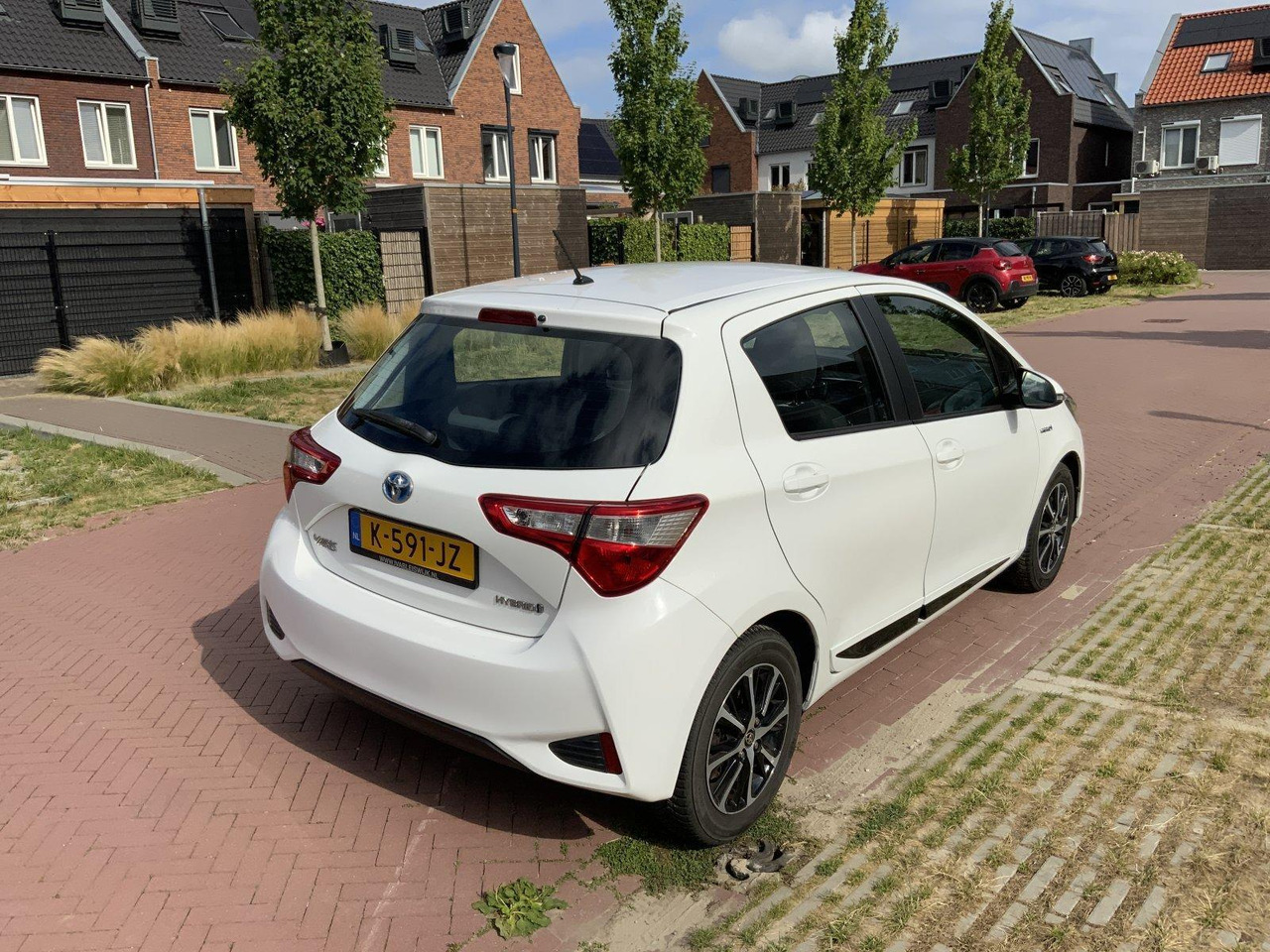 Toyota Yaris | 1.5 Hybrid Design Sport | 2018 | 159.709km | K-591-JZ - Hatchback: picture 3 Toyota Yaris | 1.5 Hybrid Design Sport | 2018 | 159.709km | K-591-JZ - Hatchback: picture 3
