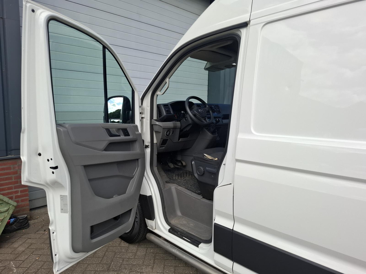 Volkswagen Crafter 35 2.0 TDI L4H3 | 2022 | 135.282 km | VPR-84-T - Panel van: picture 5 Volkswagen Crafter 35 2.0 TDI L4H3 | 2022 | 135.282 km | VPR-84-T - Panel van: picture 5