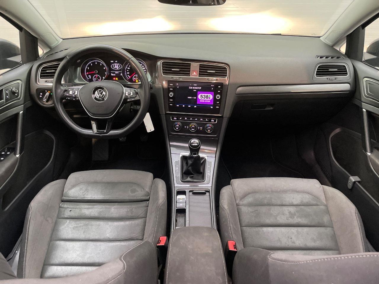 Volkswagen Golf 1.0 TSI Comfortline Business | 2017 | 195.525 km | PK041L | NAP: Logisch - Car: picture 5 Volkswagen Golf 1.0 TSI Comfortline Business | 2017 | 195.525 km | PK041L | NAP: Logisch - Car: picture 5