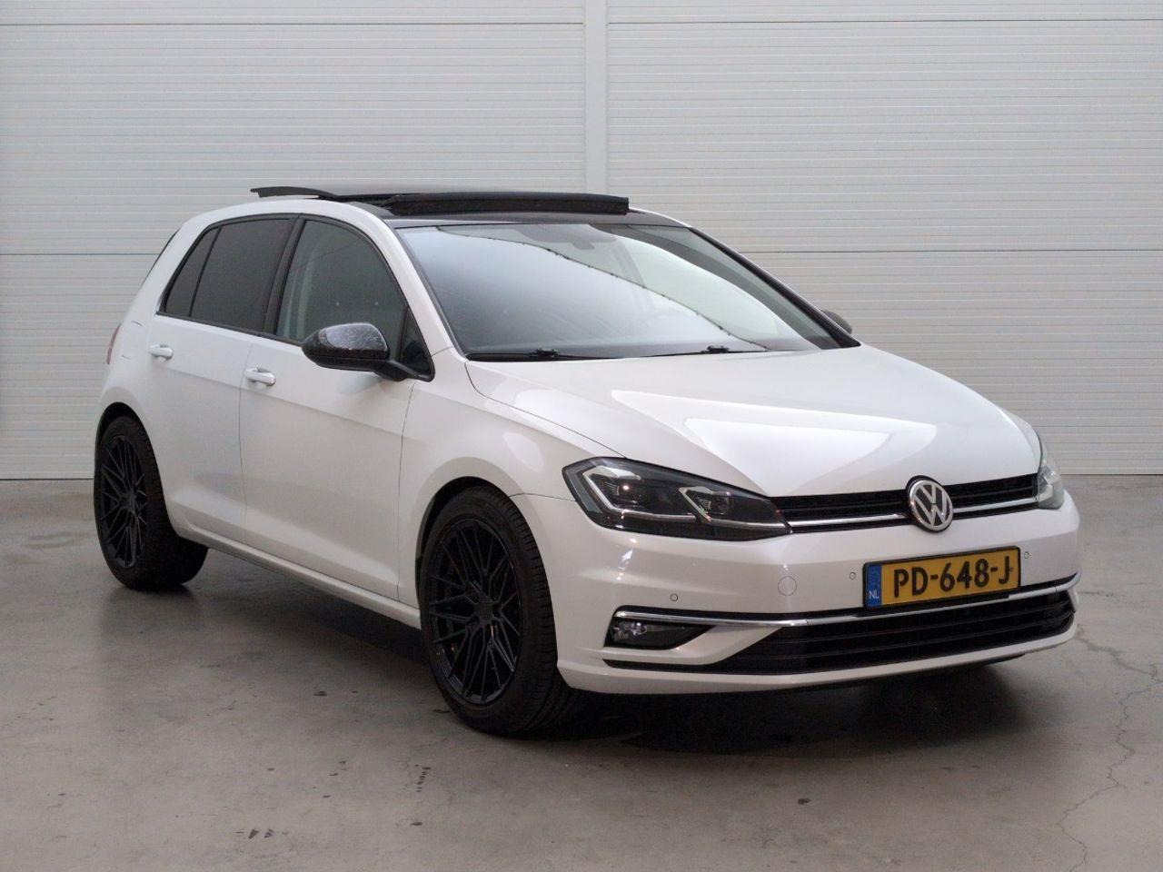 Volkswagen Golf 1.0 TSI Highline | 2017 | 250.662 km | PD648J | NAP: Logisch - Hatchback: picture 2 Volkswagen Golf 1.0 TSI Highline | 2017 | 250.662 km | PD648J | NAP: Logisch - Hatchback: picture 2