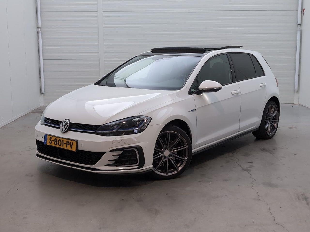 Volkswagen Golf 1.4 TSI PHEV GTE | 2018 | 160.611 km | Automaat | S801PV | NAP: Geen oordeel - Hatchback: picture 1 Volkswagen Golf 1.4 TSI PHEV GTE | 2018 | 160.611 km | Automaat | S801PV | NAP: Geen oordeel - Hatchback: picture 1
