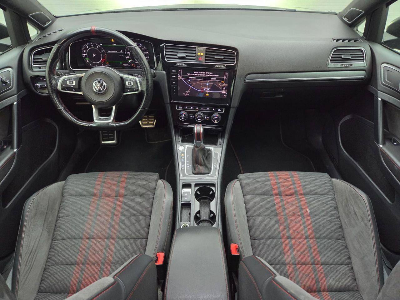 Volkswagen Golf 2.0 TSI GTI TCR | 2019 | 113.939 km | Automaat | X860LL | NAP: Geen oordeel - Hatchback: picture 5 Volkswagen Golf 2.0 TSI GTI TCR | 2019 | 113.939 km | Automaat | X860LL | NAP: Geen oordeel - Hatchback: picture 5