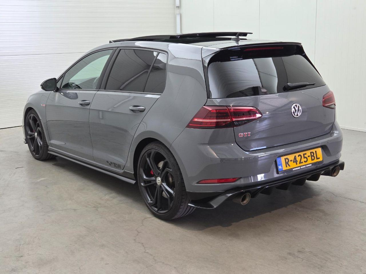 Volkswagen Golf 2.0 TSI GTI TCR | 2020 | 134.461 km | Automaat | R425BL | NAP: Geen oordeel - Hatchback: picture 3 Volkswagen Golf 2.0 TSI GTI TCR | 2020 | 134.461 km | Automaat | R425BL | NAP: Geen oordeel - Hatchback: picture 3