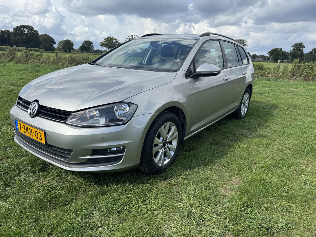 Volkswagen | Golf Variant | 1.2 TSI Comfortline Automaat | 2015 | 251.311 km | 7ZKH03 | Logisch - Car: picture 1 Volkswagen | Golf Variant | 1.2 TSI Comfortline Automaat | 2015 | 251.311 km | 7ZKH03 | Logisch - Car: picture 1