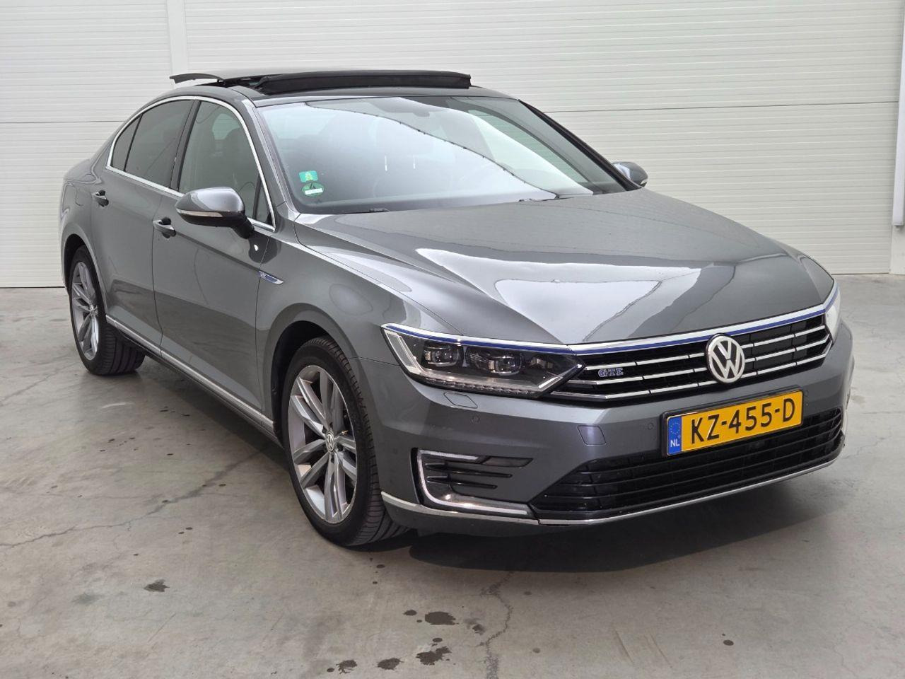 Volkswagen Passat 1.4 TSI GTE Connected Series Plus | 2016 | 354.708 km | KZ455D | NAP: Logisch - Sedan: picture 2 Volkswagen Passat 1.4 TSI GTE Connected Series Plus | 2016 | 354.708 km | KZ455D | NAP: Logisch - Sedan: picture 2