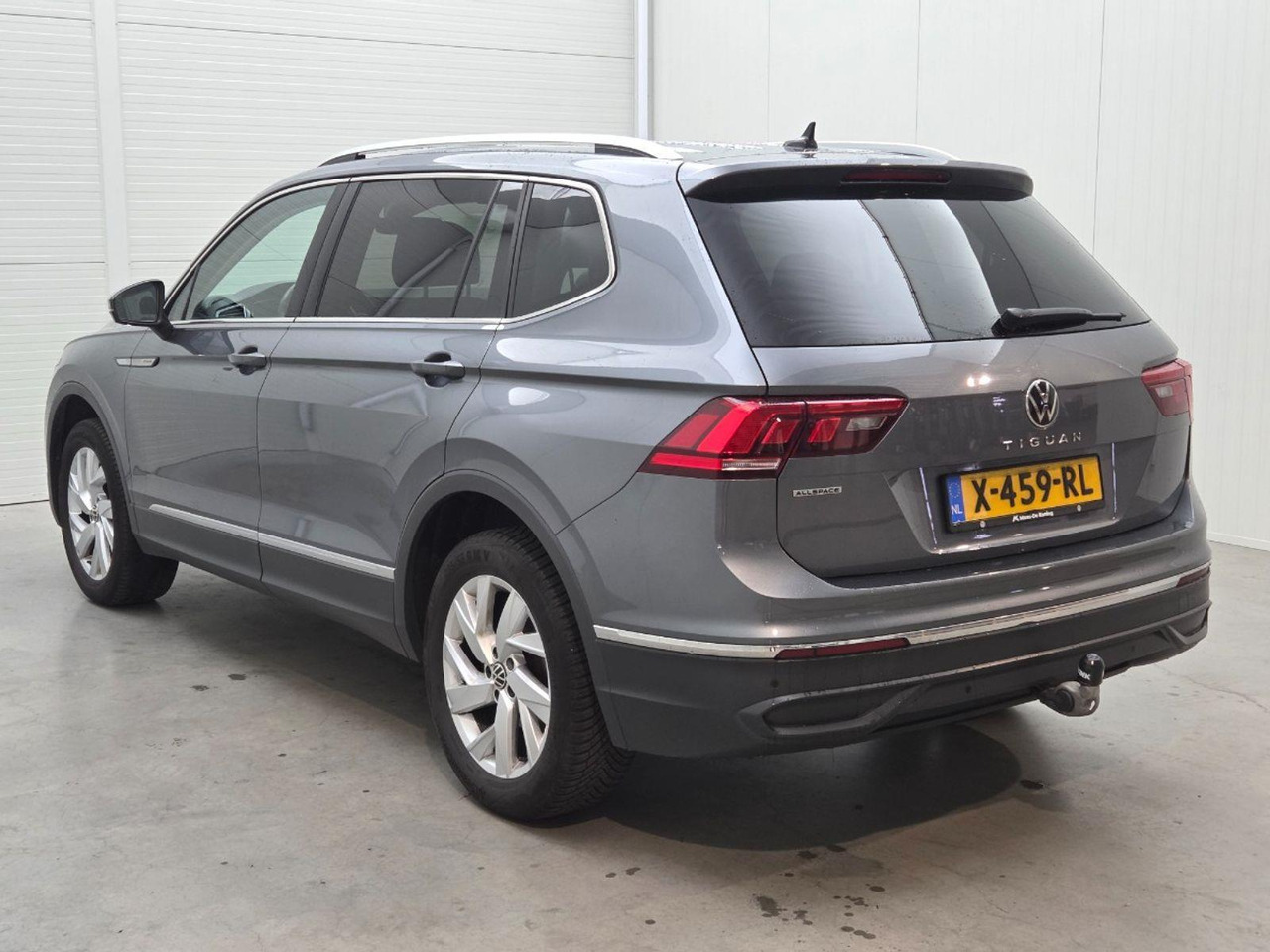 Volkswagen Tiguan Allspace 1.5 TSI R - Line 7p. | 2023 | 86.012 km | Automaat | X459RL | NAP: Geen oordeel - SUV: picture 3 Volkswagen Tiguan Allspace 1.5 TSI R - Line 7p. | 2023 | 86.012 km | Automaat | X459RL | NAP: Geen oordeel - SUV: picture 3