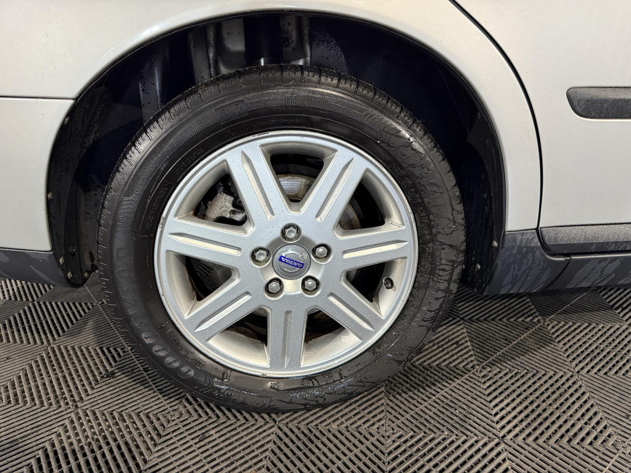 Volvo | V50 | 2.4i Kinetic | 2007 | 281.648 km | 53TVKN | Logisch - Car: picture 5 Volvo | V50 | 2.4i Kinetic | 2007 | 281.648 km | 53TVKN | Logisch - Car: picture 5