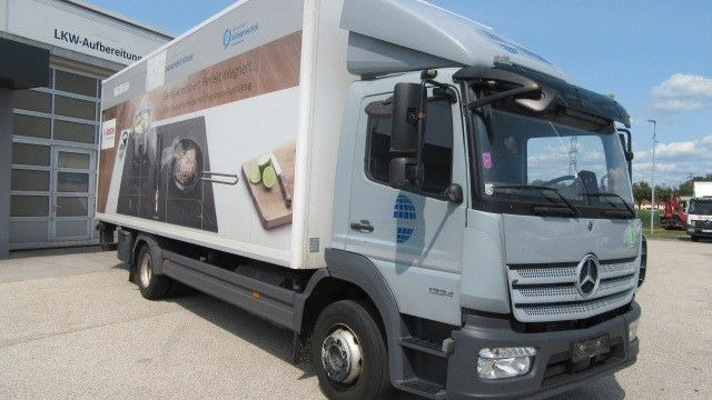 Mercedes-Benz 1224L Koffer LBW 2 to. Klima, neuer Tacho 4.1 - Box truck: picture 3 Mercedes-Benz 1224L Koffer LBW 2 to. Klima, neuer Tacho 4.1 - Box truck: picture 3