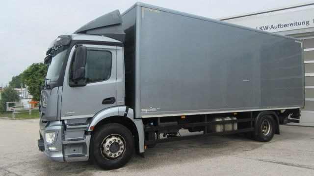 Mercedes-Benz Axor 1827L Koffer LBW - Box truck: picture 4 Mercedes-Benz Axor 1827L Koffer LBW - Box truck: picture 4