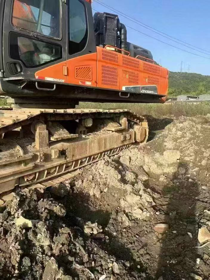 DOOSAN DX520 - Construction machinery: picture 2 DOOSAN DX520 - Construction machinery: picture 2