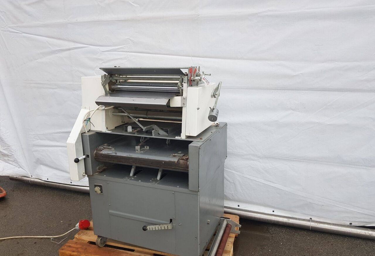 Universal Frkalica za kifle - Bakery equipment: picture 1 Universal Frkalica za kifle - Bakery equipment: picture 1