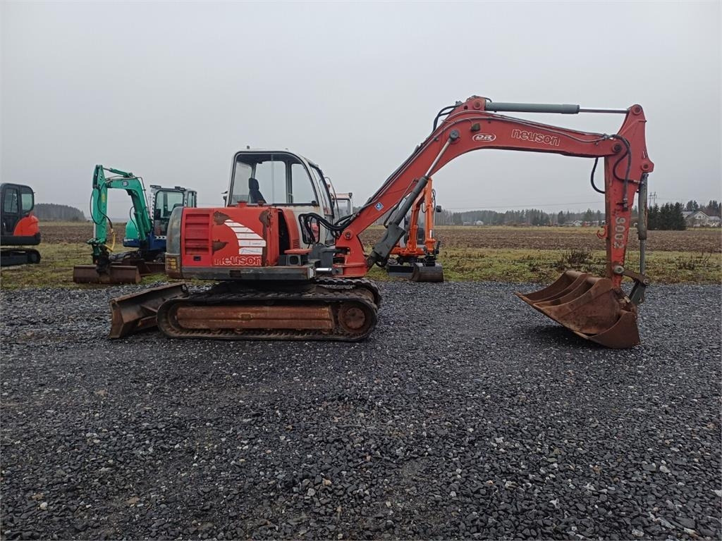 Neuson 8002 RD Kolmella kauhalla - Mini excavator: picture 5 Neuson 8002 RD Kolmella kauhalla - Mini excavator: picture 5