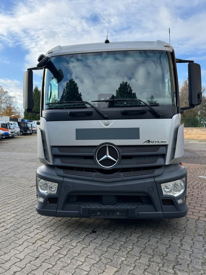 Mercedes-Benz Antos 2540/Durchladbar/2xLBW/Frigoblock - Refrigerator truck: picture 4 Mercedes-Benz Antos 2540/Durchladbar/2xLBW/Frigoblock - Refrigerator truck: picture 4
