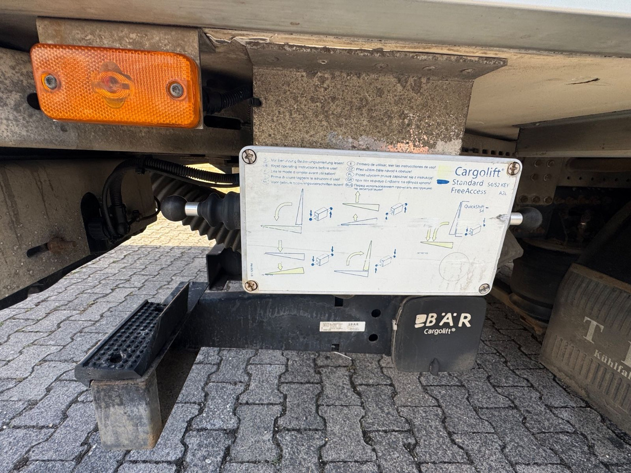 Refrigerated van Renault MIDLUM 180/Thermo-King V-500/LBW: picture 14