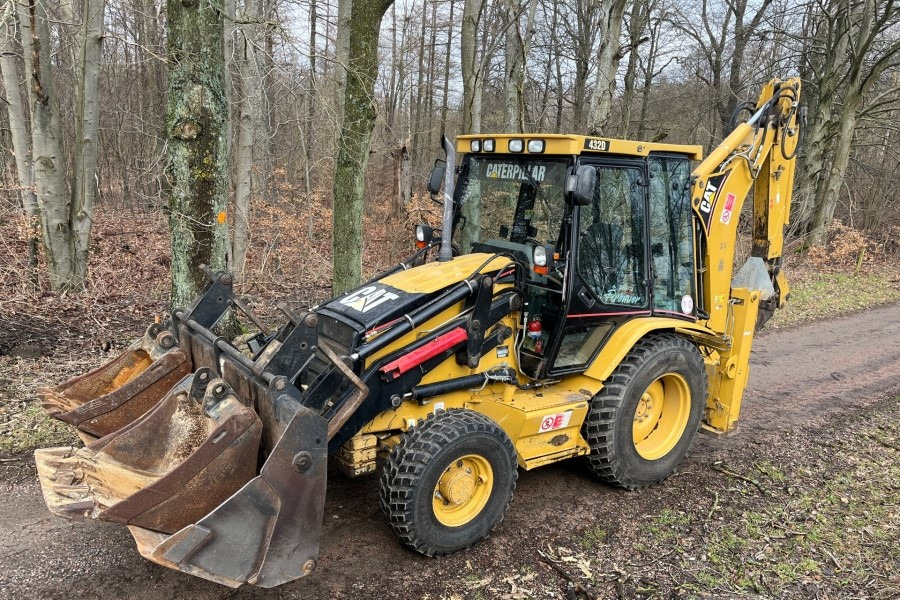 CATERPILLAR 432D - Backhoe loader: picture 1 CATERPILLAR 432D - Backhoe loader: picture 1