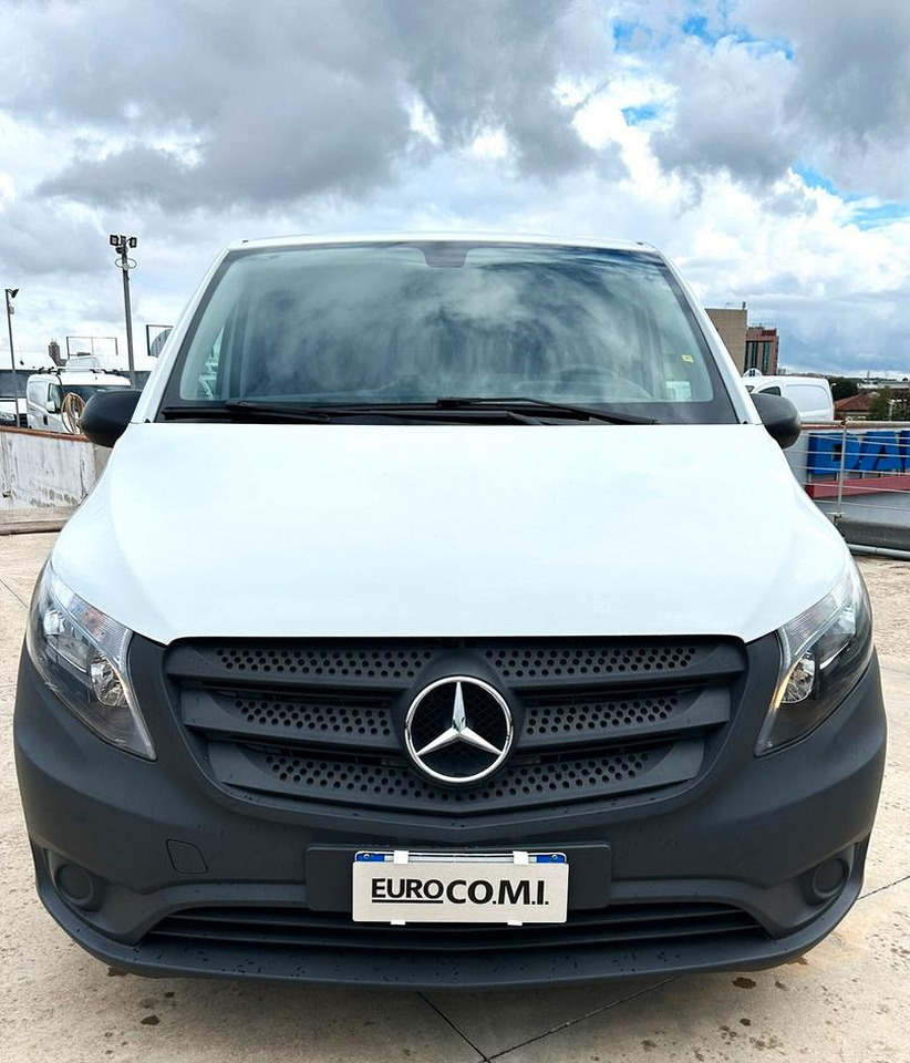 Mercedes Benz Vito 111 Furgone Long - Small van: picture 2 Mercedes Benz Vito 111 Furgone Long - Small van: picture 2