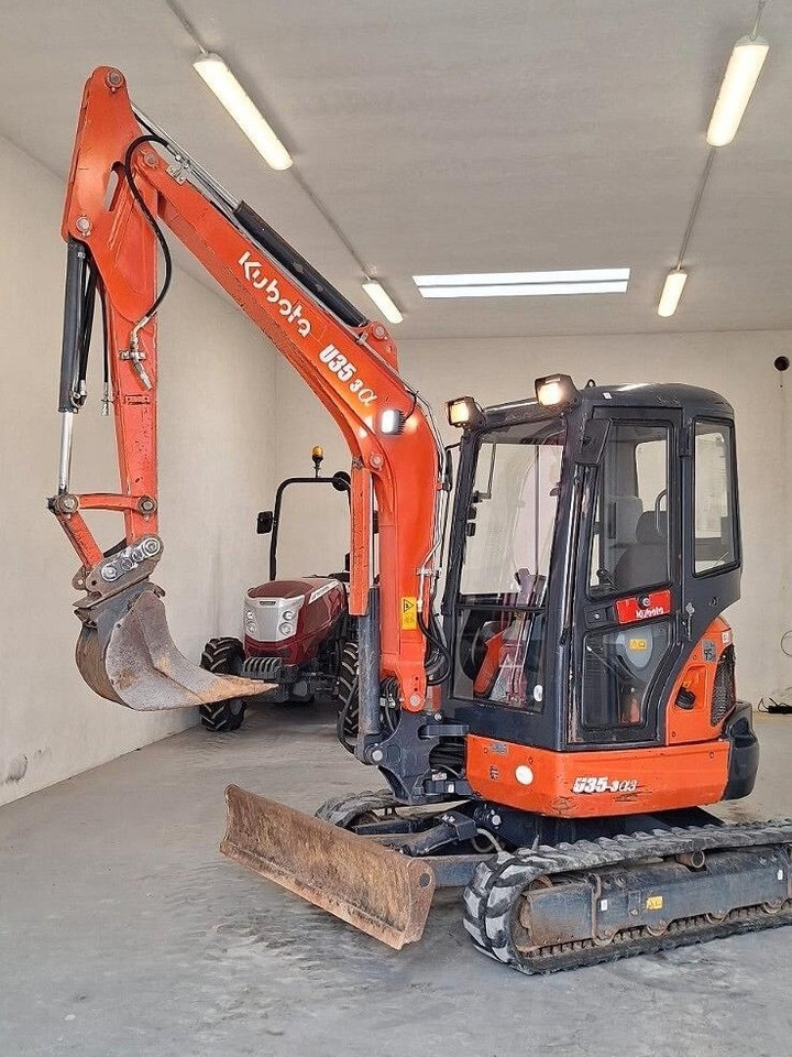 KUBOTA U35-3a3 - Mini excavator: picture 1 KUBOTA U35-3a3 - Mini excavator: picture 1