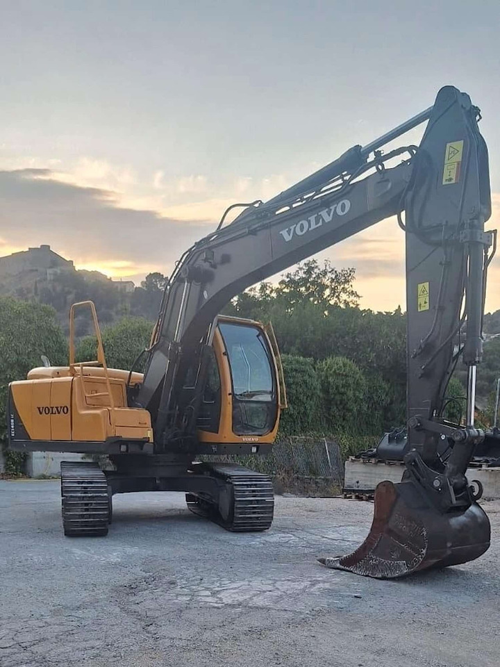 VOLVO EC140BLC - Crawler excavator: picture 3 VOLVO EC140BLC - Crawler excavator: picture 3