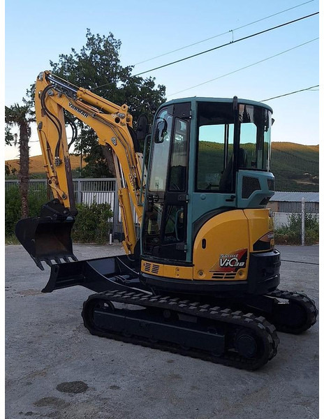 Yanmar VIO38 - Mini excavator: picture 2 Yanmar VIO38 - Mini excavator: picture 2