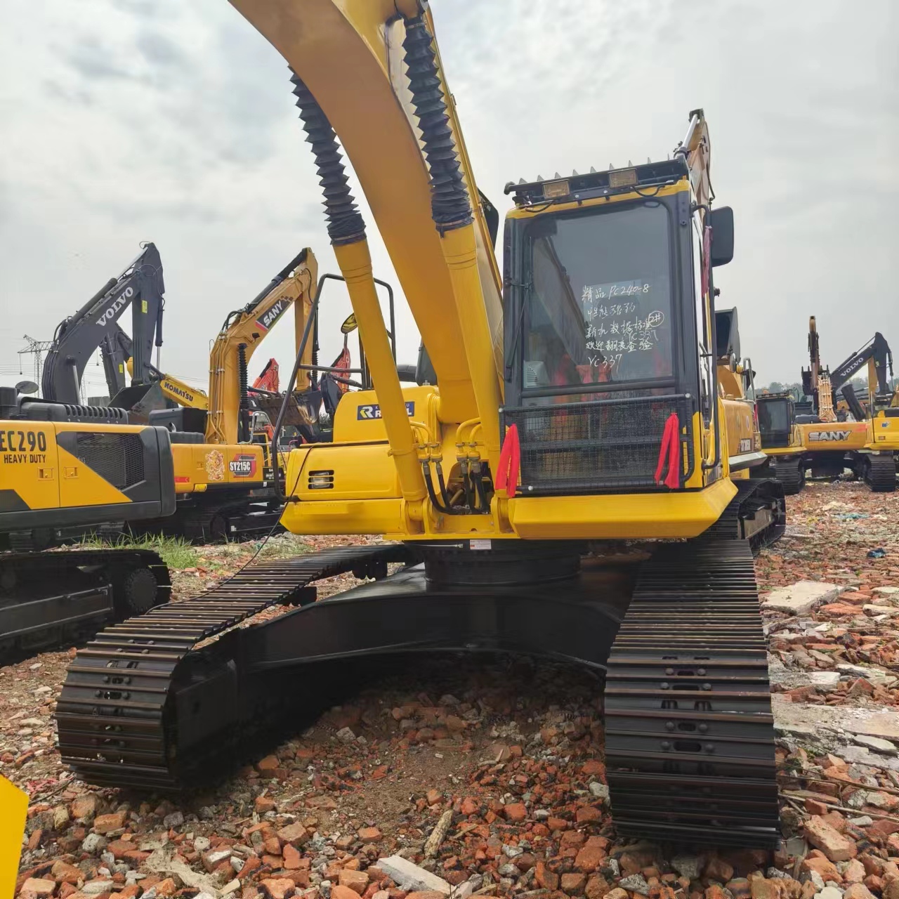 KOMATSU PC240 - Crawler excavator: picture 3 KOMATSU PC240 - Crawler excavator: picture 3