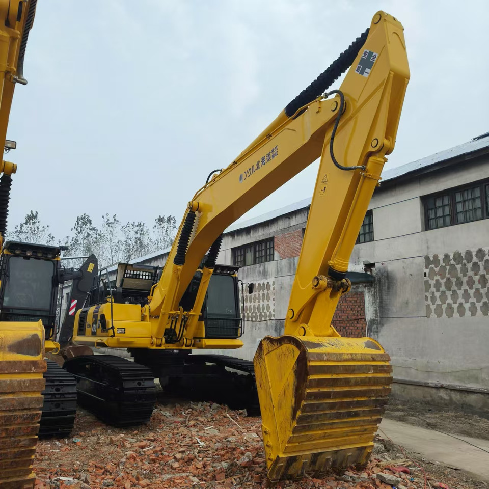 KOMATSU PC450-8 - Crawler excavator: picture 4 KOMATSU PC450-8 - Crawler excavator: picture 4