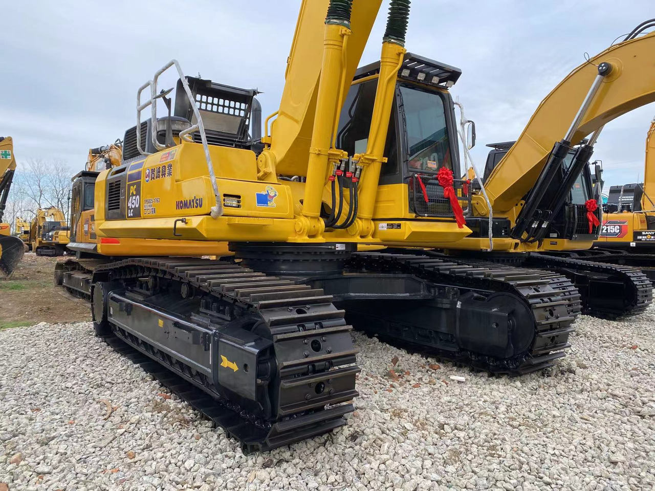 KOMATSU PC450 - Crawler excavator: picture 2 KOMATSU PC450 - Crawler excavator: picture 2