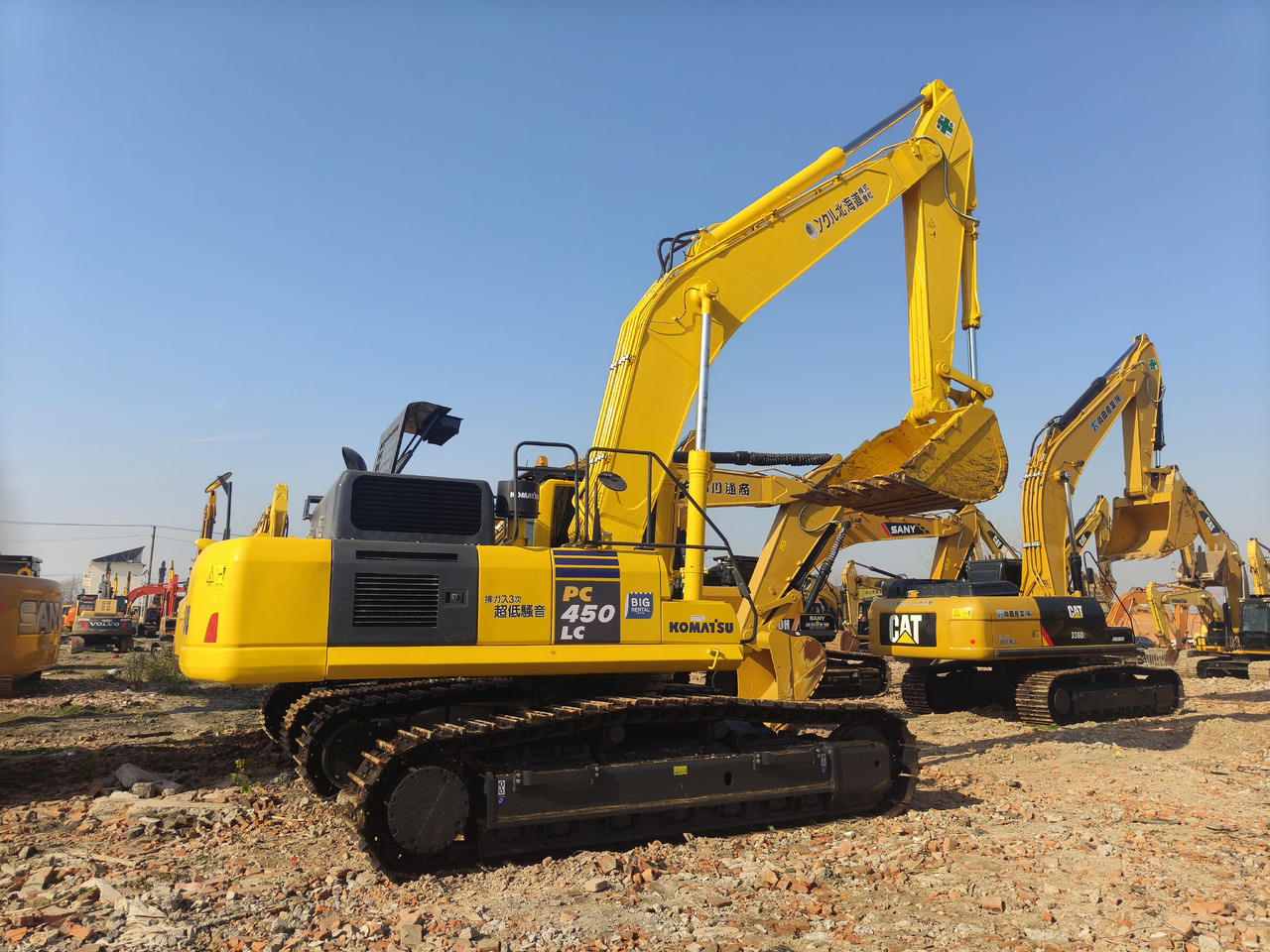 KOMATSU PC450 - Crawler excavator: picture 1 KOMATSU PC450 - Crawler excavator: picture 1